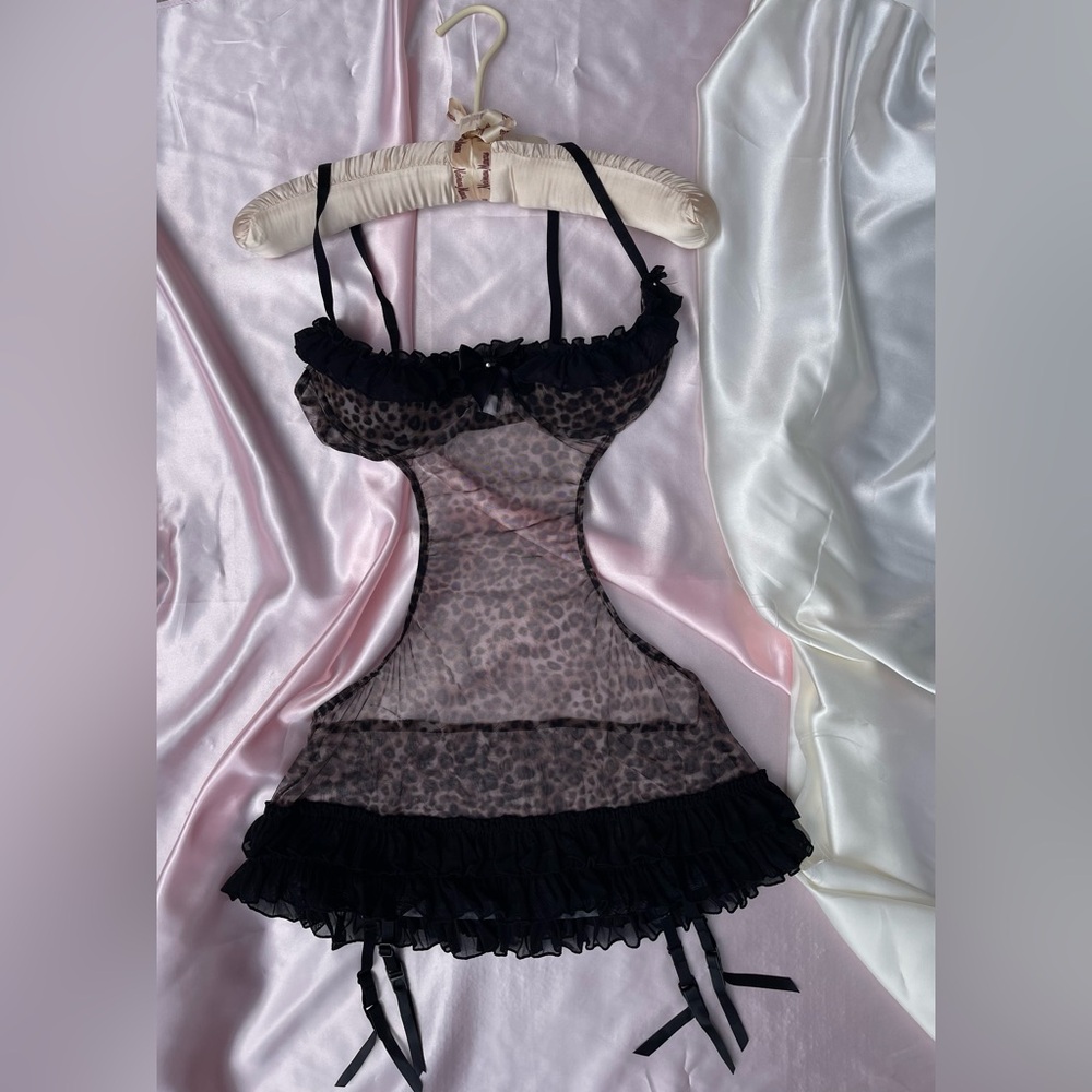 Reseller Lot: Vintage Fredrick’s of Hollywood lingerie. 7 pcs
